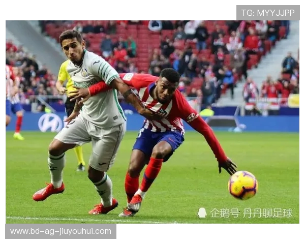 深度解析足球爆裂原理及其在比赛安全中的关键影响机制全面探索