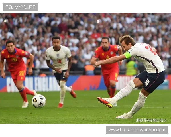 三十分足球赛事深度解析球队攻守节奏与关键胜负因素全面洞察亮点